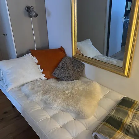 Private Host * אנגלברג