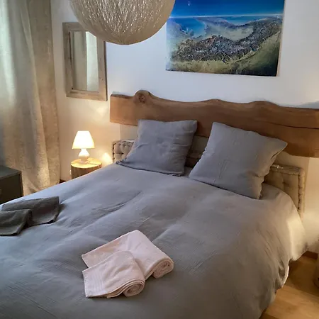 Summer In With Spacious Terrace & Mountain Views *