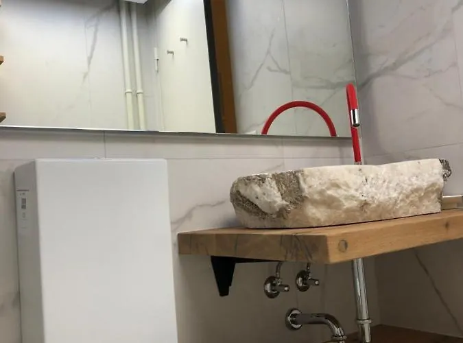 Private Host * אנגלברג