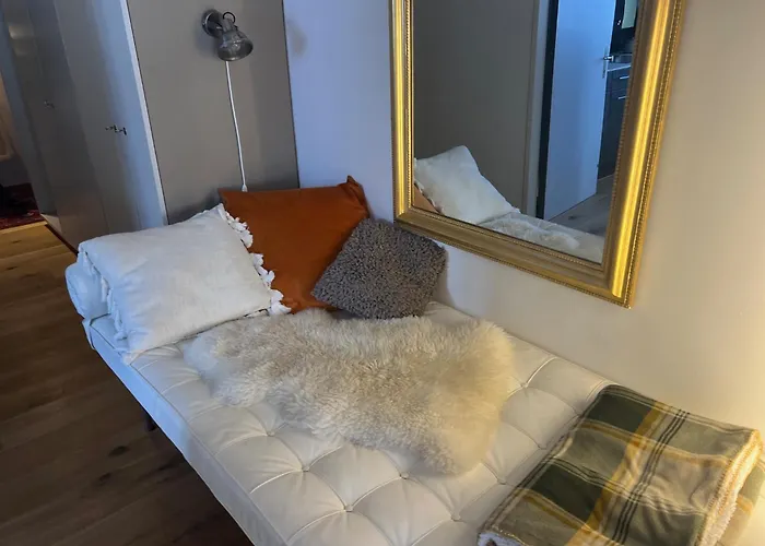 Private Host * אנגלברג